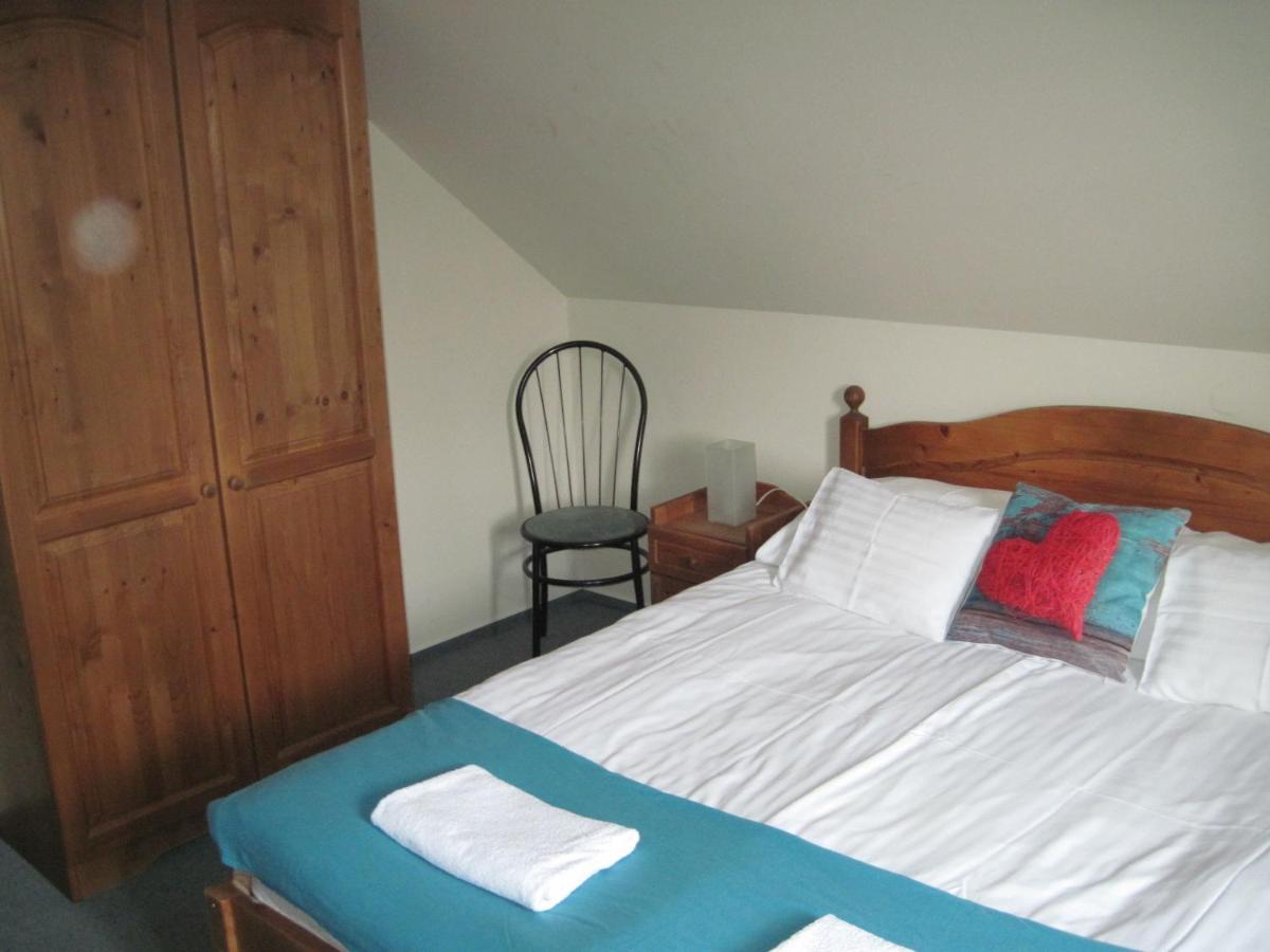 Benyei Fogado Panzio Es Etterem Bed and Breakfast Erdőbénye Eksteriør billede