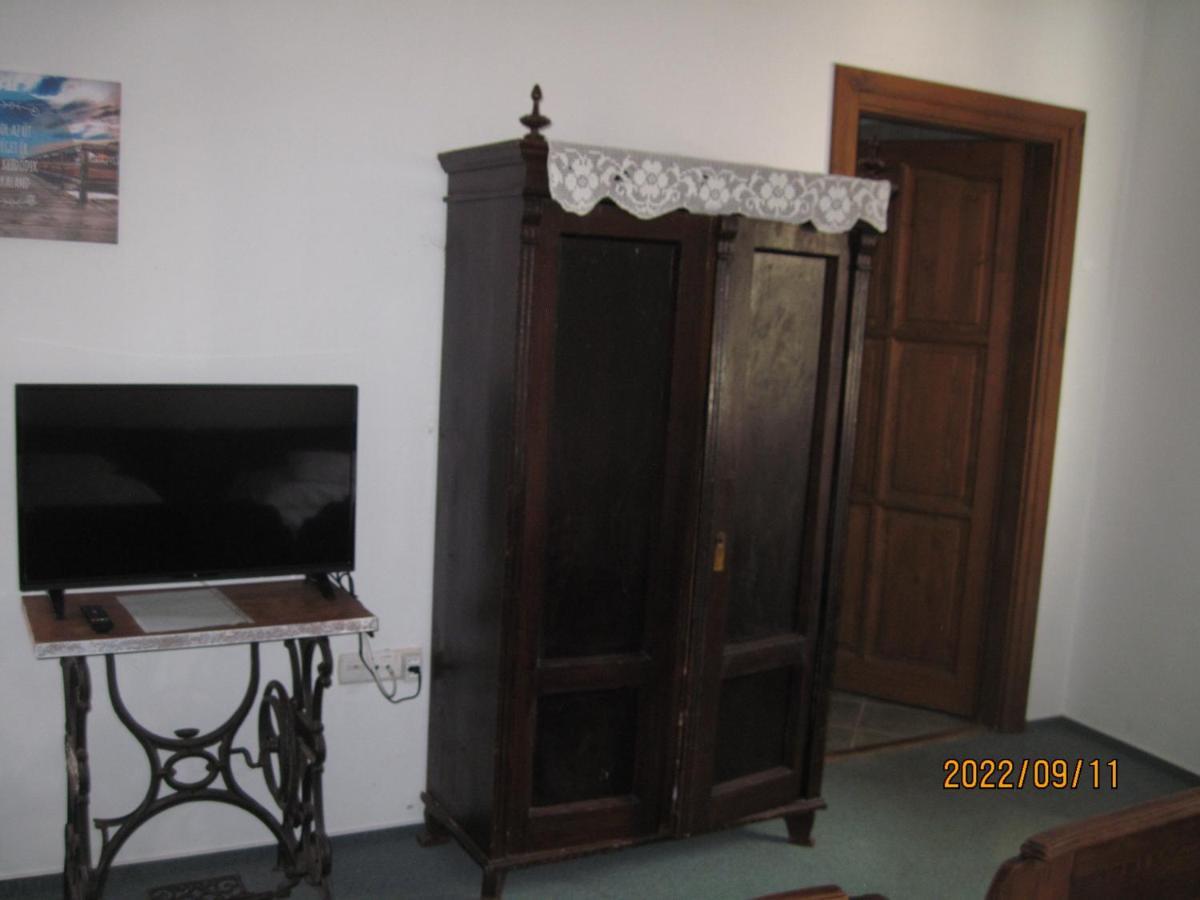 Benyei Fogado Panzio Es Etterem Bed and Breakfast Erdőbénye Eksteriør billede