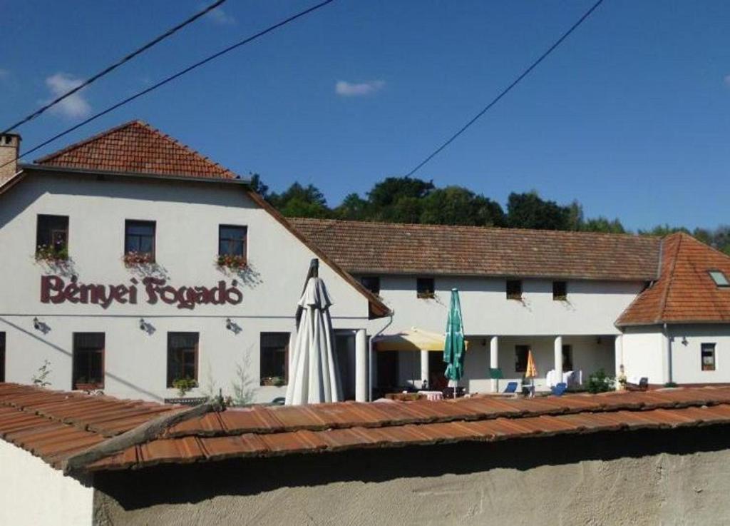 Benyei Fogado Panzio Es Etterem Bed and Breakfast Erdőbénye Eksteriør billede