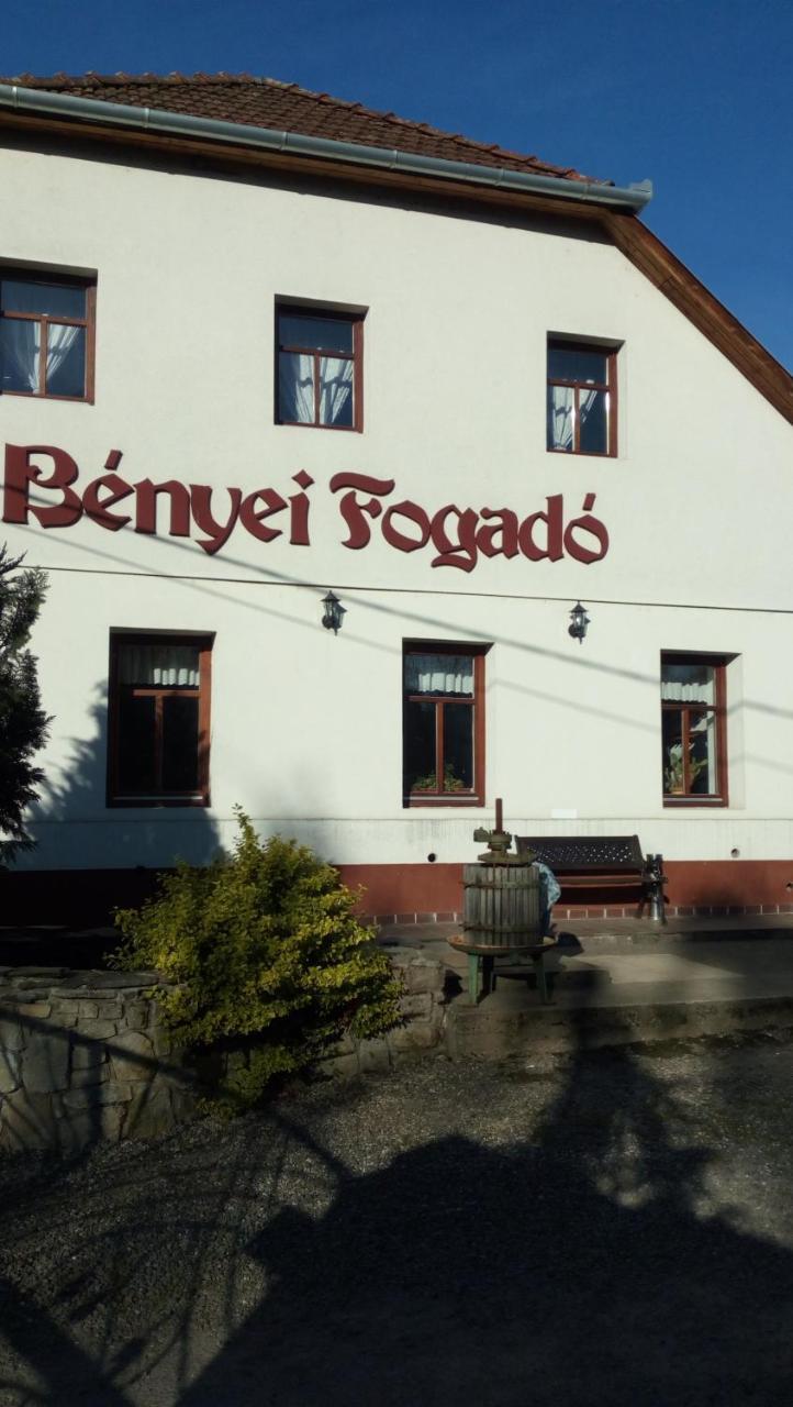 Benyei Fogado Panzio Es Etterem Bed and Breakfast Erdőbénye Eksteriør billede